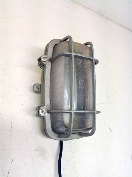 aplique pared techo hermetico industrial nautica metal cristal e27 12x27.5x17 1u